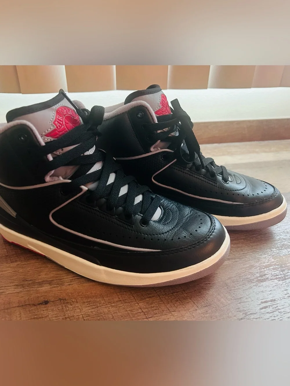 Nike Air Jordan Kids 2 Retro GS Black/Cement Grey/Red DQ8562-001 Sneakers/ 4.5Y